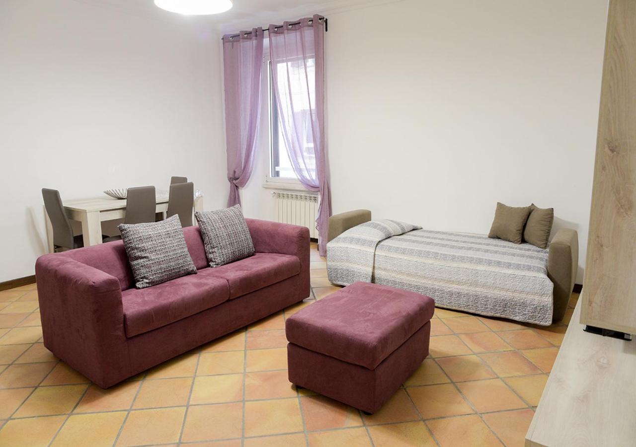 רומא Colosseum Comfortable Apartment מראה חיצוני תמונה