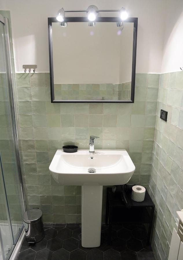 רומא Colosseum Comfortable Apartment מראה חיצוני תמונה