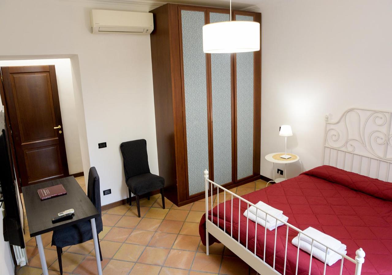 רומא Colosseum Comfortable Apartment מראה חיצוני תמונה