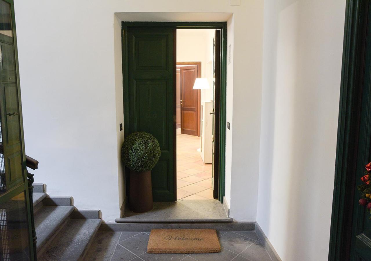 רומא Colosseum Comfortable Apartment מראה חיצוני תמונה