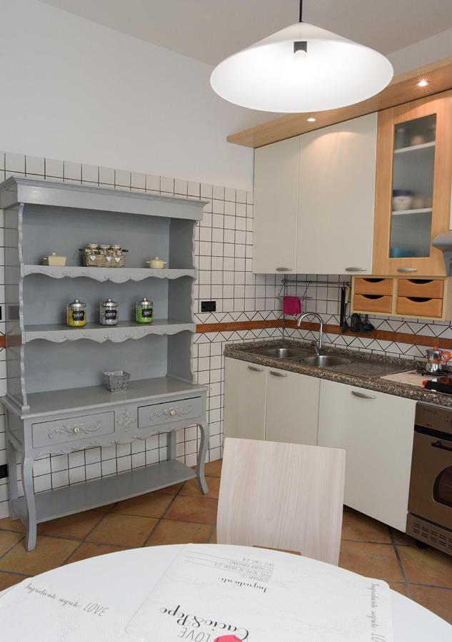 רומא Colosseum Comfortable Apartment מראה חיצוני תמונה